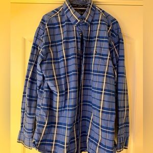 Men George Strait Collection by wrangler Long Sleeve button down shirt (large).